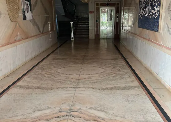 رووف السلامة بجوار التسوق والمطاعم الحيوية, al Salma